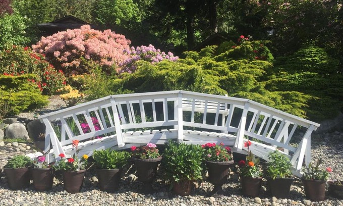 West Sechelt House | Garden Bridge House