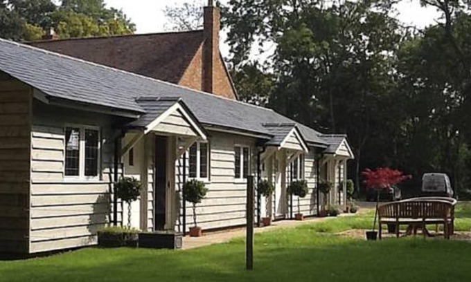 Cuddesdon Bed & Breakfast | Garden Cottage Bed and Breakfast