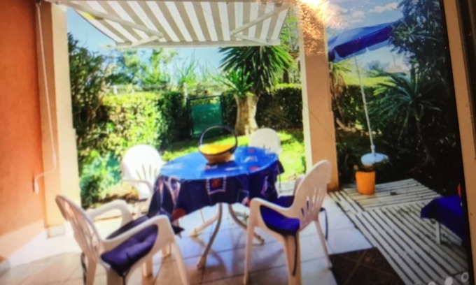 Cap d'Agde Condo | Garden level, renovated apartment 50 m from the beach, shops