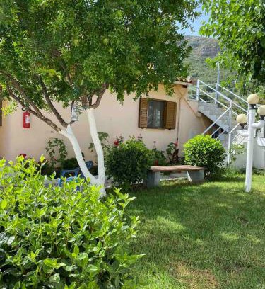 Jala House | Garden Rooms