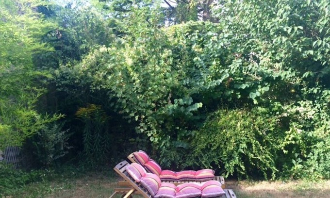 Vaudancourt House | Garden, stones, fireplace . A haven of peace one hour from Paris