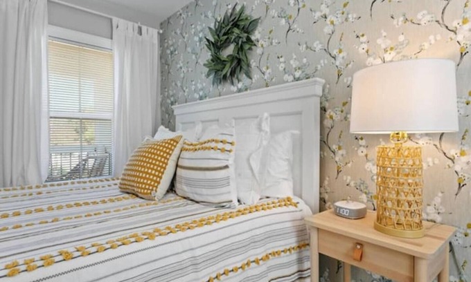 Downtown Apartment | Garden Townhouse Apt. w/balcony
