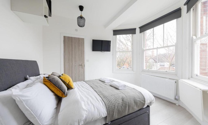 St. George's Apartment | Garden View Standard Double 5Min Walk To Tufnell Park