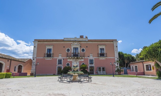Maeggio Apartment | Garden View Suite - Hotel Lady Lusya ★
