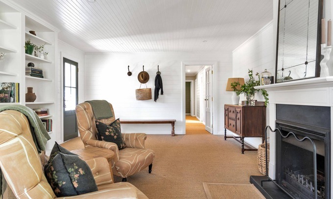 Burrawang House | Gardeners Cottage, Burrawang - 4pm checkout Sundays, except Peak Season