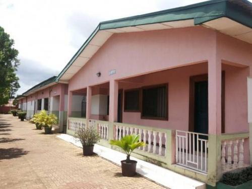 Asaba Cabin | Garentiti Apartment - Silver Room in Asaba, Nigeria