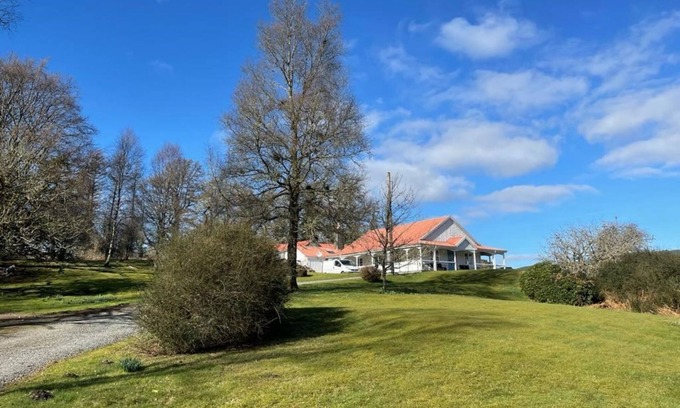 Bargrennan Cottage | Garlies Lodge - a lodge that sleeps 10 guests in 5 bedrooms