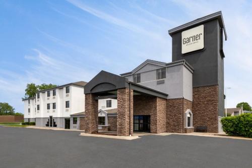 Topeka Hotel | Garner Hotel Topeka West by IHG