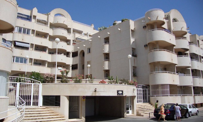 Garrucha Apartment | Garrucha apartment with pool by the sea
