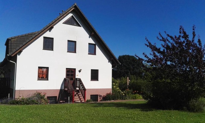 Luetow Apartment | Gartenblick