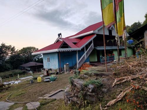Rishop House | Garza Sherpa HomeStay Near Aritar