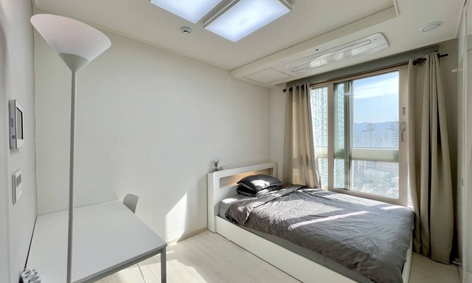 Gasan-dong Apartment | Gasan Digital Bright & Modern Private Studio #Cityview #Sunset