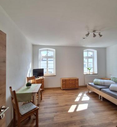 Ichenhausen Apartment | Gasthof Adler Ferienwohnung