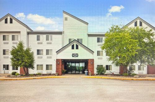 Montgomery Hotel | Gasthof Amish Village INN