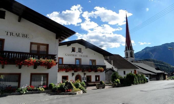 Karres Hotel | Gasthof Pension Traube