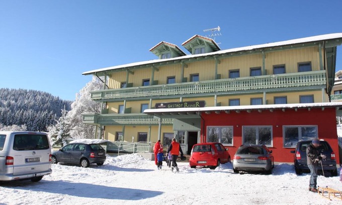 Maibrunn Hotel | Gasthof Reiner