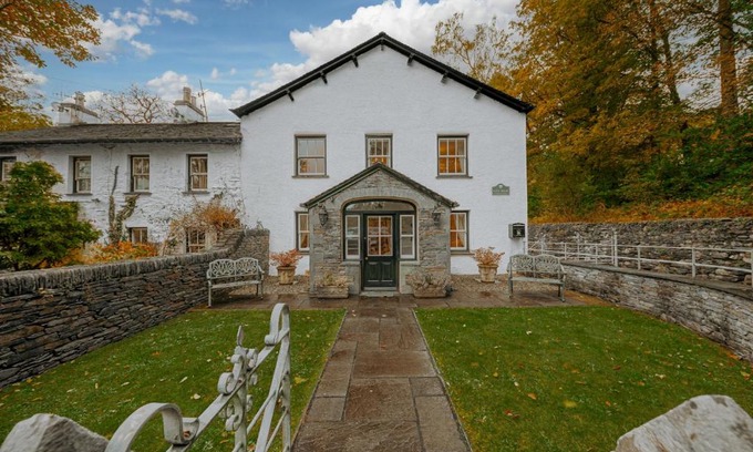 Coniston House | Gate House