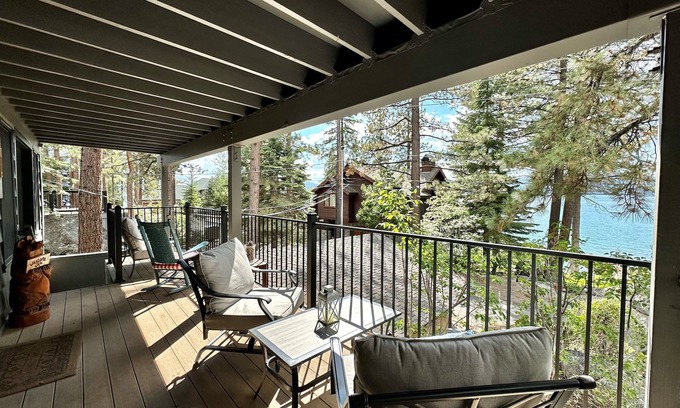 Elk Point House | Gated Community, walk to Private Beach, Hot Tub, BBQ (EP439)
