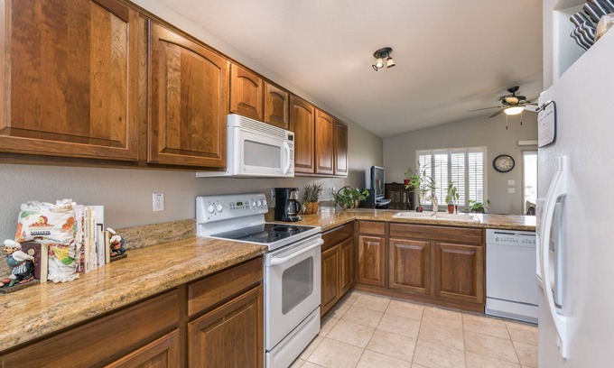 Pinal County House | Gated Golf Course Community Home at Lone Tree Golf Club in Chandler