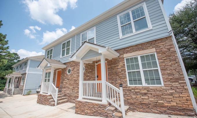 Southwestern House | Gated Modern Home 15min away Atlanta with 7 beds C