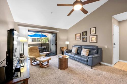 Downtown Palm Springs House | Gated Urban Palm Escape