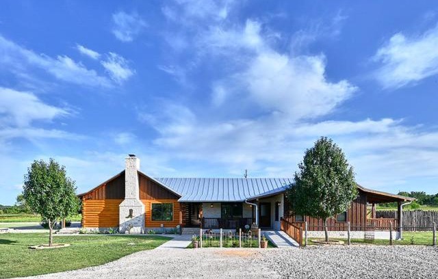 Fredericksburg House | Gateway Gathering - House