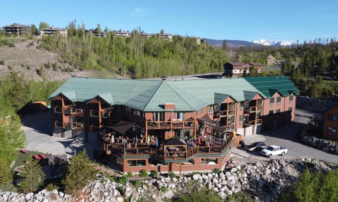 Grand Lake Hotel | Gateway Inn