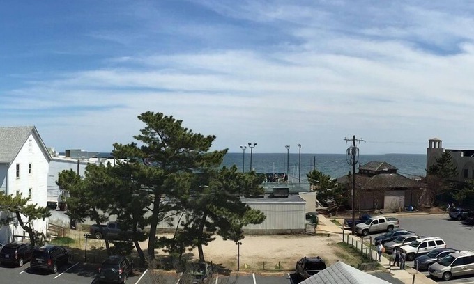 South Rehoboth House | Gather The Family In The Heart Of Rehoboth Beach (Accessible)