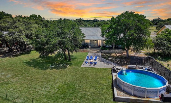 Hays County House | Gatlin Getaway