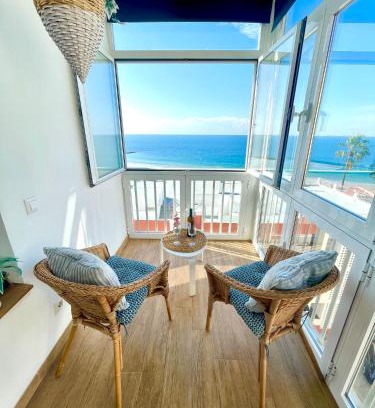 El Puerto de Santa Maria Apartment | GATU Casa Muse junto a la playa, vista al mar, aire acc, terraza, wifi y chimenea " Preferente mayores de 21 años y familias "