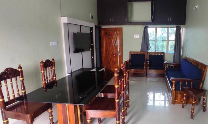 Puri Apartment | Gaur Homestay Deluxe AC Suite
