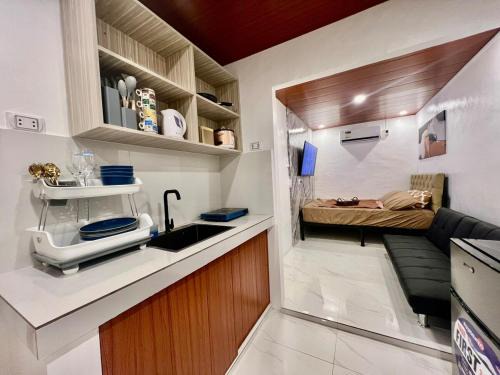 Imus House | Gavin's Cozy Place Wifi Petfriendly Karaoke Parking