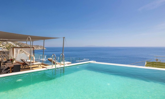 Agia Pelagia Villa | Gaze upon the endless blue