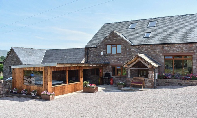 Kirkby Stephen Cottage | 5 bedroom accommodation in Little Musgrave near Kirkby Stephen