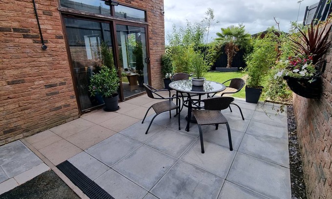 Llansantffraid-ym-Mechain Apartment | 40 m² Apartment ∙ 1 bedroom ∙ 2 guests