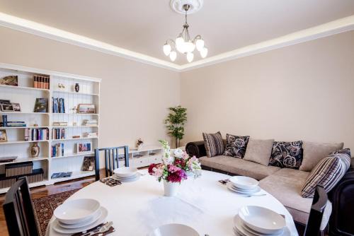 Lagymanyos Apartment | Gellért Family Suite