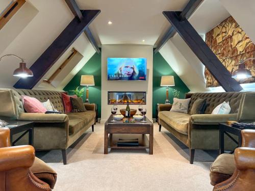 Wetheral House | Geltsdale East Wing sleeps 6 with River Eden views near Carlisle & Ullswater