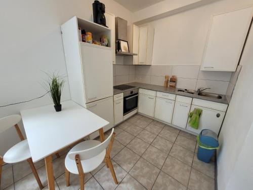 Gemarkung Tailfingen Apartment | Gemütliche 2,5 Zimmer Wohnung ruhige und Zentrale Lage, FREE Parking