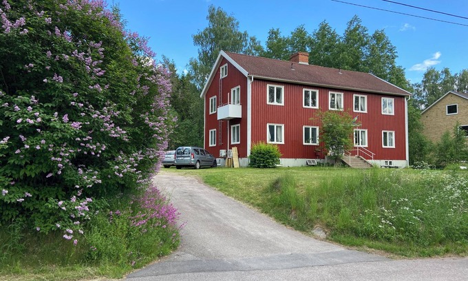 Korsberga Apartment | Gemütliche Ferienwohnung in Småland am Badesee