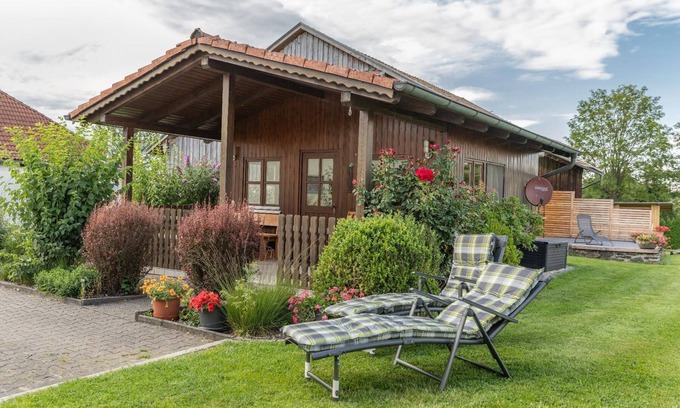 Eschlkam Apartment | Gemütliche Ferienhütte in Ruhiger Lage
