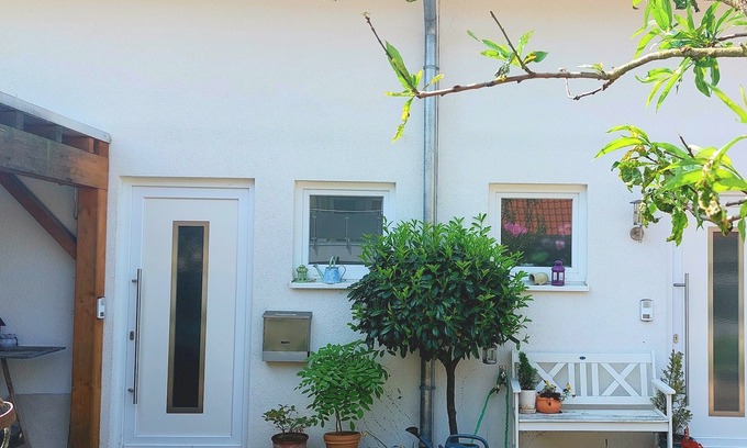 Sachsenheim Apartment | Gemütliche Ferienwohnung in Ruhiger Lage
