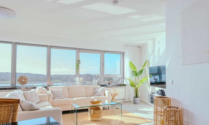 Schleswig Apartment | Gemütliche Ferienwohnung mit Loft-charakter und Wasserblick im Wikingturm