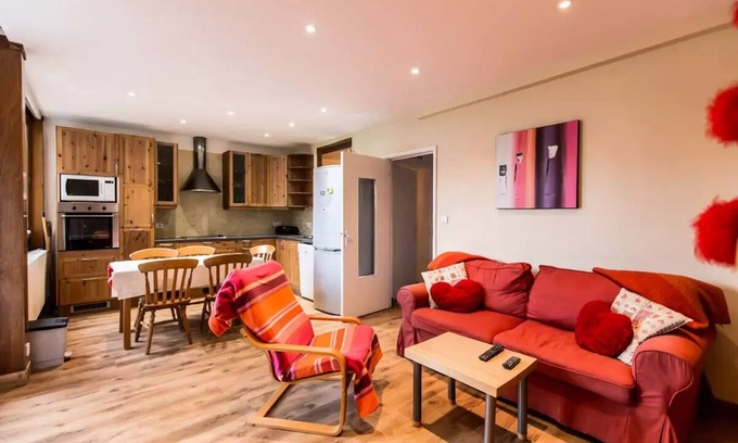 Le Cret Apartment | Gemütliche und helle drei Zimmer in der Nähe des Zentrums