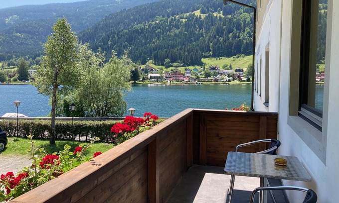 Feld am See Apartment | Gemütliche Wohnung mit 1 Schlafzimmer, Balkon mit Zauberhaften Ausblick