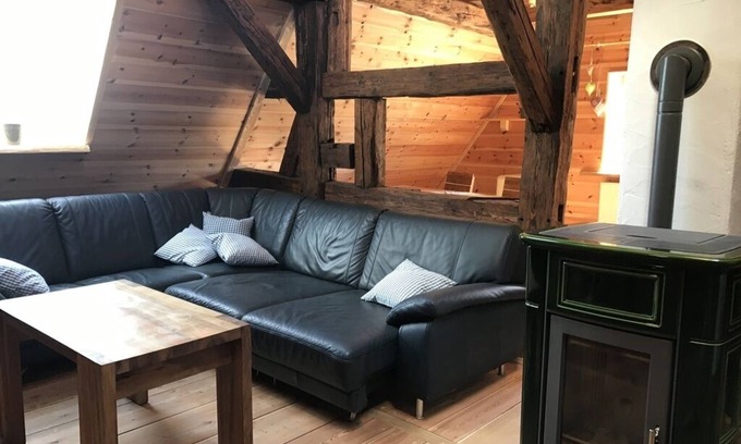 Litzendorf Apartment | Gemütliches Apartment mit Kaminofen und Galerie