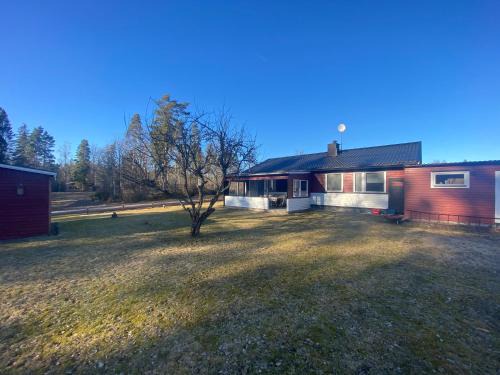 Hogsby House | Gemütliches Ferienhaus Lindvägen