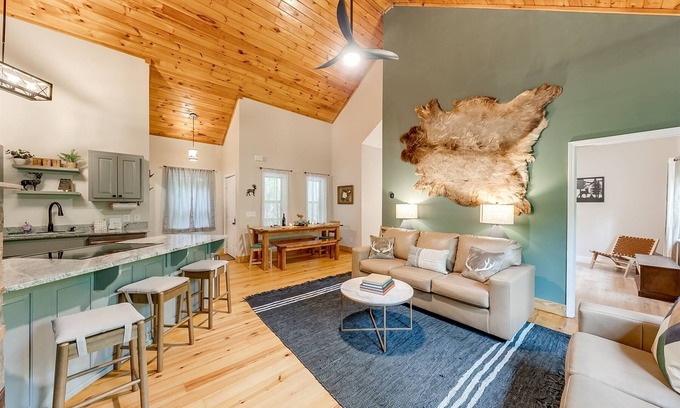 Sautee Nacoochee House | Gem of the Mountain – Cozy Cabin Retreat Near Helen & Unicoi State Park