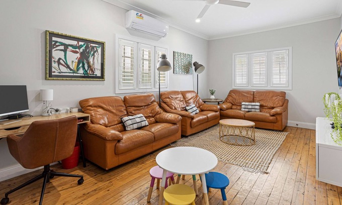 Newmarket House | Generous 3-Bed Family Home with Alfresco Dining