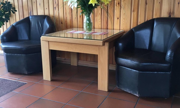 Mobschatz Apartment | Generous, fully equipped Apartment for max. 4 pers. (2-3 adults and 1-2 children)