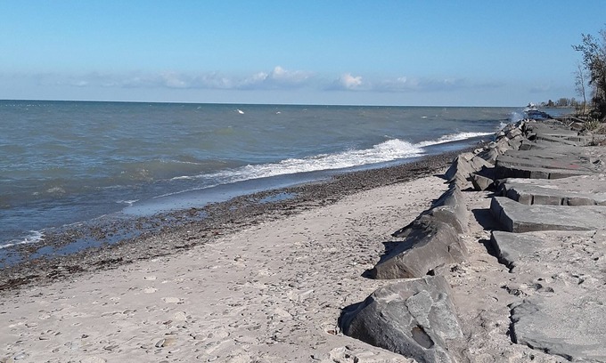Ashtabula House | Geneva on the Lake, Walnut Beach, Lake Shore Park , Lake Erie Vacation Rental